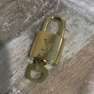 Louis Vuitton Gold Lock and Key Set #320